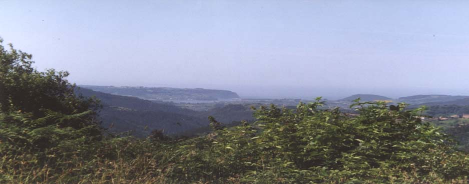 Vista de El Puntal desde la escuela de Rales